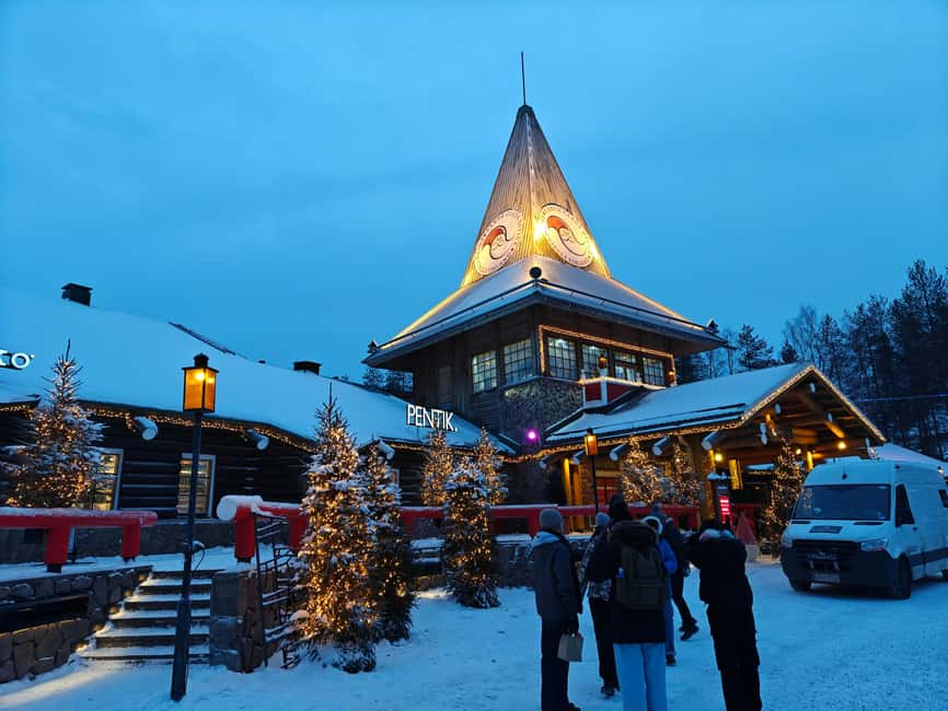 Rovaniemi: Private Santa Claus Village Tour & Sleigh Ride - Santa Claus Village with priority access and professional photos