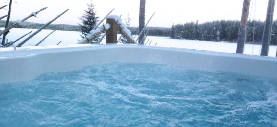 Rovaniemi: Private Sauna, Jacuzzi and Dinner - What to pack and how to follow sauna hygiene rules