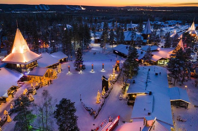 Rovaniemi Private Transfer from Rovaniemi city centre to Rovaniemi airport - The ride: Premium sedan or 6-seat van, and what 30 minutes really means