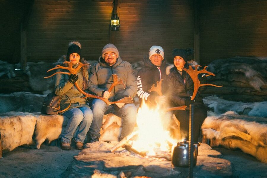 Rovaniemi: Reindeer Farm Visit with Photographer - How the Pickup and the Van Ride Set the Tone