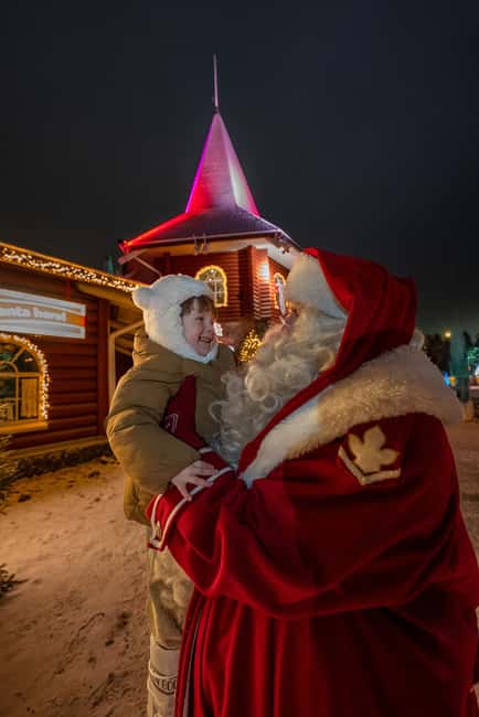 Rovaniemi: Santa Claus Village, Husky & Reindeer Tour - Husky and reindeer farm: petting time and the mini sleigh ride