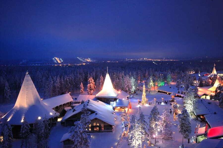 Rovaniemi: Santa Claus Village Visit with Hotel Pickup - Meeting Santa at his official North Pole residence
