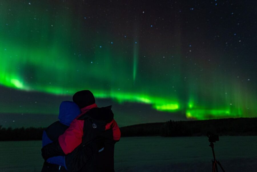 Rovaniemi: Small Group Northern Lights Guaranteed Sightings - Cold-Weather Logistics: What to Wear, Suits, and Bathroom Reality