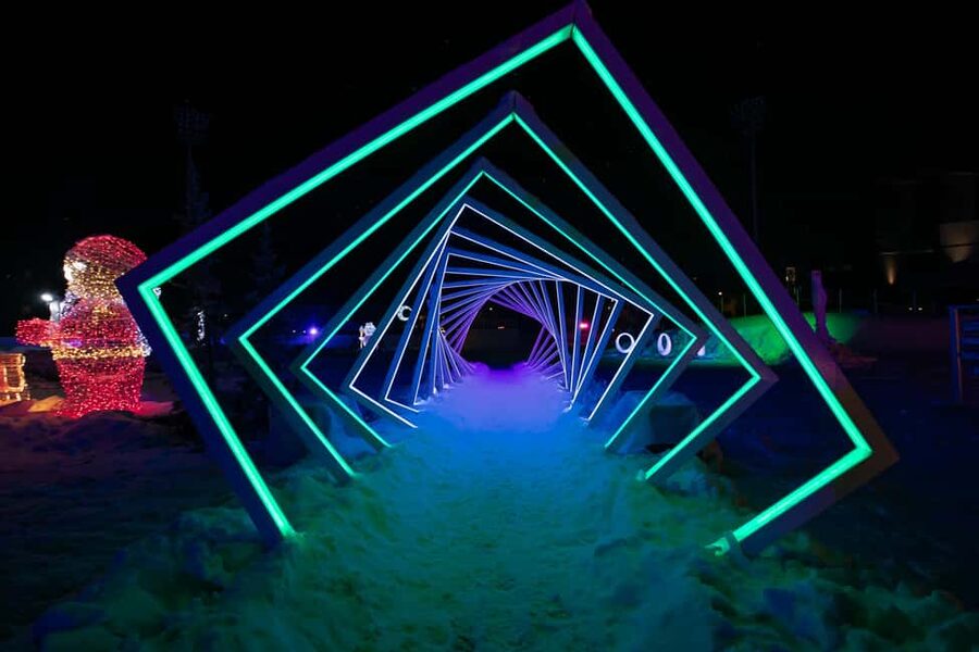 Rovaniemi: SnowGlow Winterpark Entry Ticket - Evening lights: when the park becomes the main event
