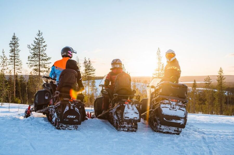 Rovaniemi: Snowmobile Safari Adventure - The briefing and safety gear: how beginners usually get confident