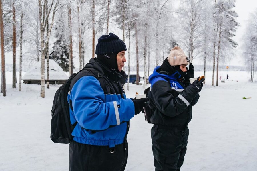 Rovaniemi: Snowmobile Safari, Reindeer & Husky Sleigh Ride - Snowmobile safari on frozen lake and forest for about one hour