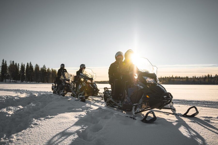 Rovaniemi: Sunrise Electric Snowmobile Tour with Snacks - Snowy Forest Quiet: What the Silence Really Does
