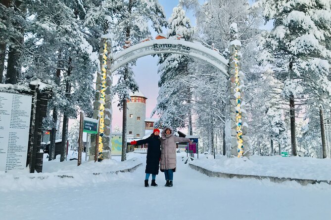 Rovaniemi: Trip to Ranua Zoo with Tickets Included - Pickup and the driver experience with Uncle Alex Travel