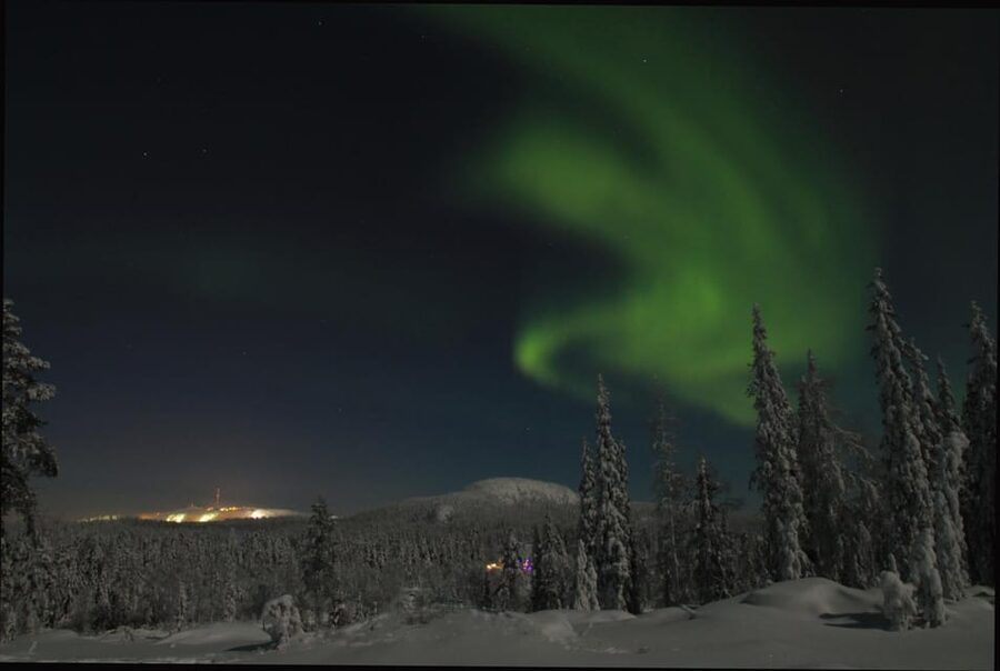 Ruka: Searching for the northern lights with snowshoes - The 3-hour plan, from 19:00 start to the night sky window