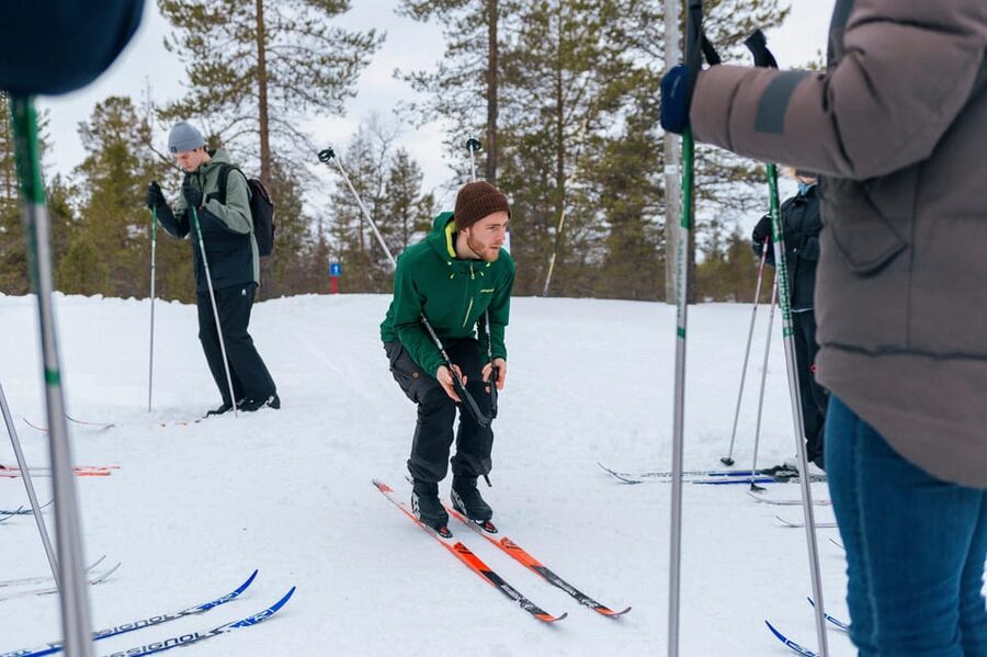 Saariselkä: Cross-Country Skiing for beginners - The main event: 105 minutes of guided skiing in the national park area