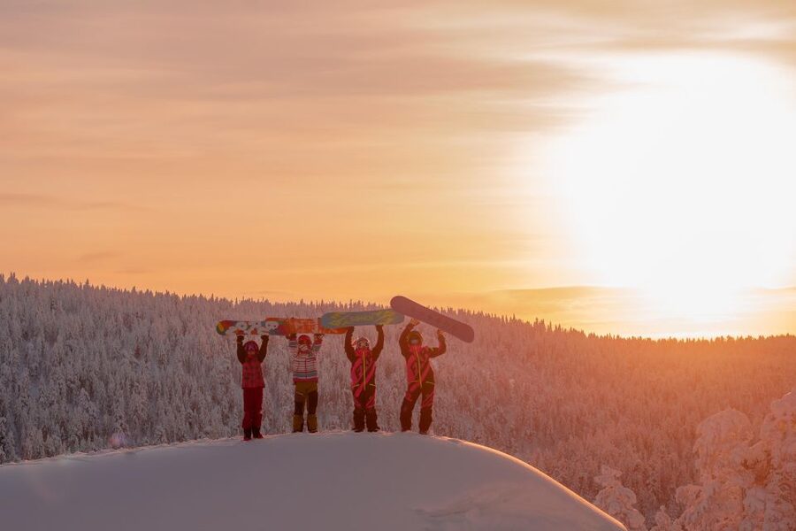 Saariselkä: Easy Snowboard Day Package (11y+) - Key Points to Know Before You Go