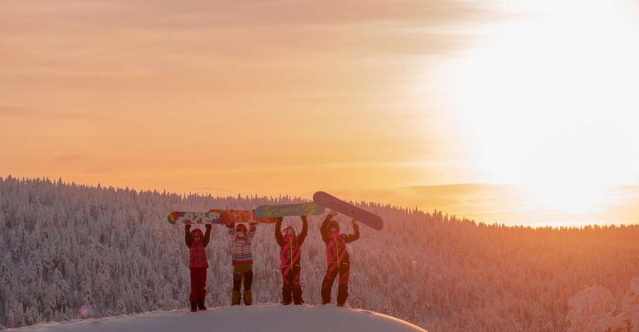Saariselkä: Easy Snowboard Day Package (11y+) - Before Class: Equipment Pickup and Timing That Saves Stress