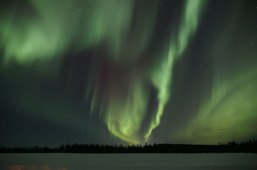 Saariselkä: Evening Snowmobile Tour with Fire & picnic - Saariselkä after dark, why this kind of tour works