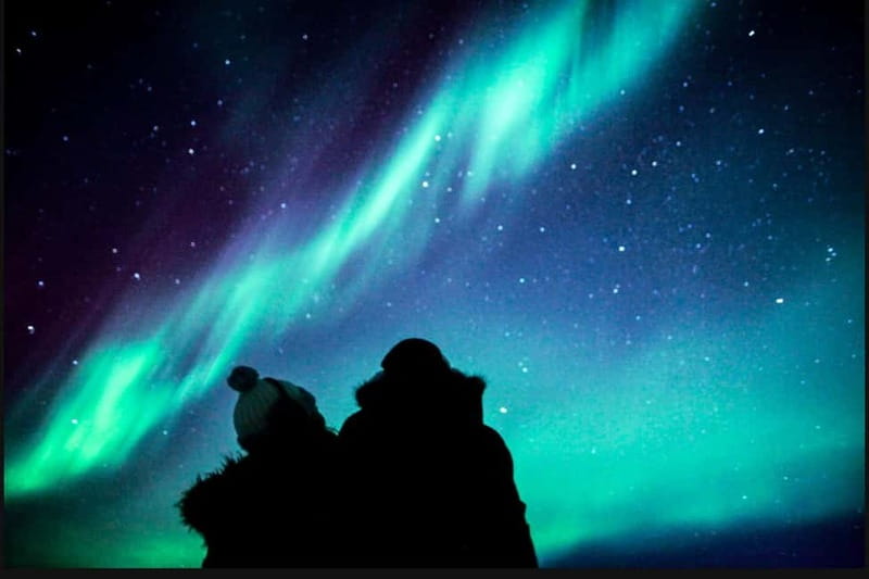 Saariselkä,Kakslauttanen: Aurora Hunting & Photography Tour. - Photo help you can actually use in the moment