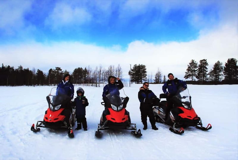 Saariselka: Snowmobile Safari on Tundra with BBQ - The Lynx training: learning on special tracks first