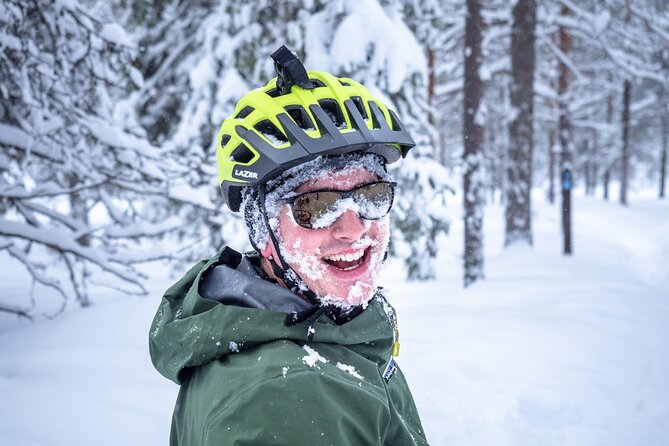 Scenic electric fat bike group ride in Rovaniemi - From City Center to Kemijoki River: Fast Scenic Intro Stops