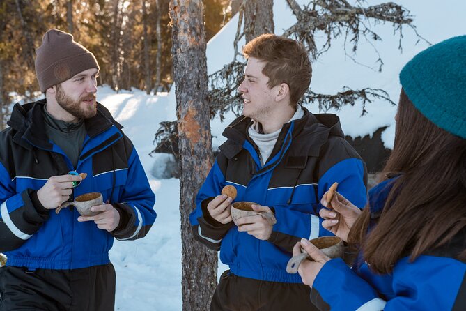Scenic Snowmobile Safari in Saariselkä - The gear moment: thermals, cold control, and comfort