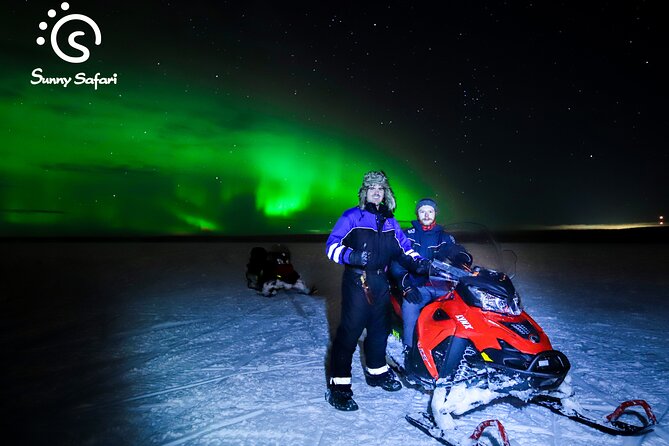 Searching Aurora with Snowmobile - Group Size and the Real Feel of the Ride