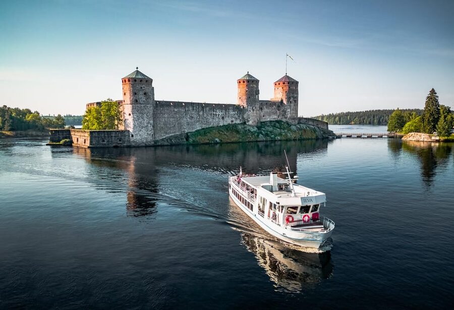 SIGHTSEEING CRUISE AROUND SAVONLINNA - The old railway bridge and Laitaatsalmi’s concrete bridge: engineering you can actually see