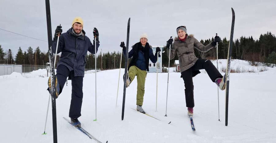 Ski or Snowshoe rental in Sea Lapland - Choosing your gear: full skiing equipment vs snowshoes
