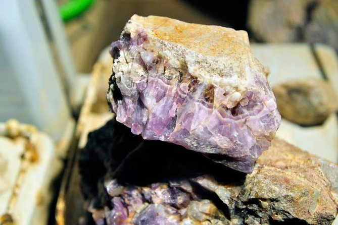 Small-group Wintertime Amethyst Mine Visit from Rovaniemi - The mountain dig experience, tools, snowcats, and what changes
