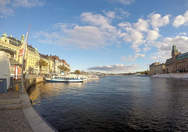 Stockholm-Helsinki Oneway Overnight Cruise with Cabin Stay - The sea-view cabin: compact, private, and actually practical