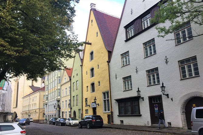 Tallinn Day Cruise from Helsinki - Kadriorg Park and Toompea Hill: The Stops That Add Variety