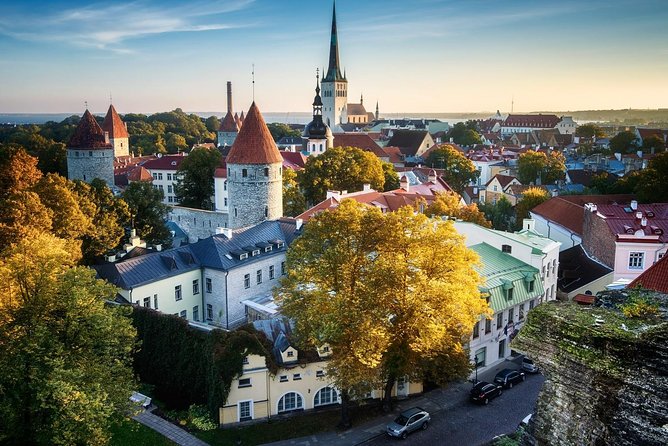 Tallinn Day Trip from Helsinki - Tallinn City Hall and Town Hall Square: quick civic photos, no ticket included