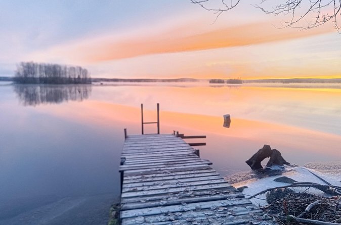 Traditional Finnish Sauna and Ice Swimming in Rovaniemi - Cooling Down: Terrace Time or Ice Swimming in the River