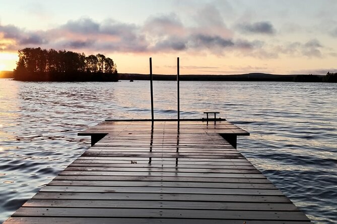 Traditional Finnish Sauna and Ice Swimming in Rovaniemi - A Note on Privacy and Group Size