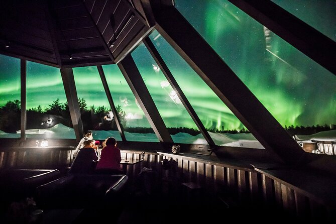 Visiting package: Guided Tour at Arctic Snow Hotel - The Ice Bar Experience: Included Entry, Extra Drinks