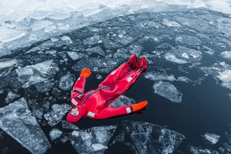 Ylläs: Lake Ylläsjärvi Ice-Floating Experience - Who This Experience Fits Best (and Who Should Skip It)