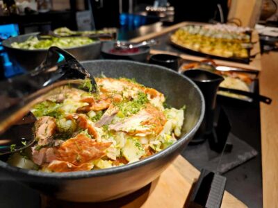 Northern Lights Dinner with Snowcat Ride