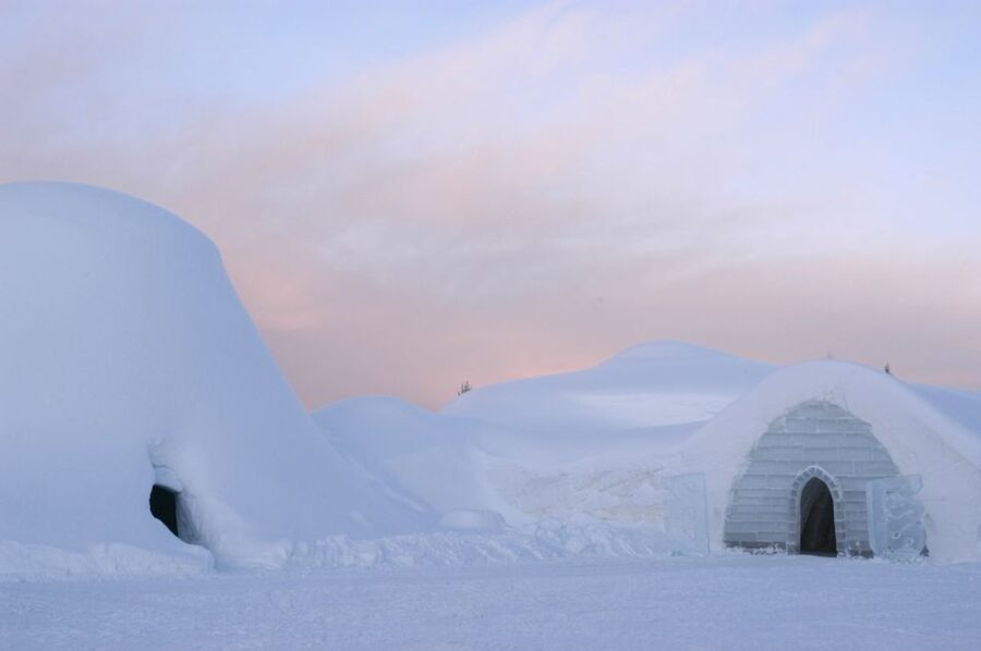 Ylläs: Snowmobile Tour to Arctic Snow Village & Snack - Key moments that make this tour worth your time
